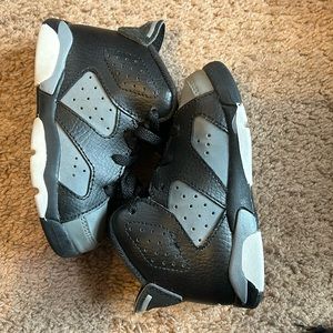 Toddler Jordan Retro 6 size 6C